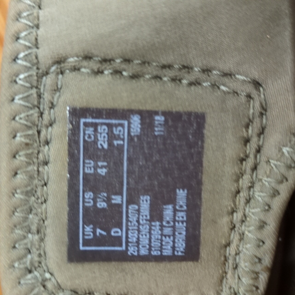 Clarks Cloudsteppers Step Cali Palm Sandasl Green Size 9.5 - Picture 12 of 13